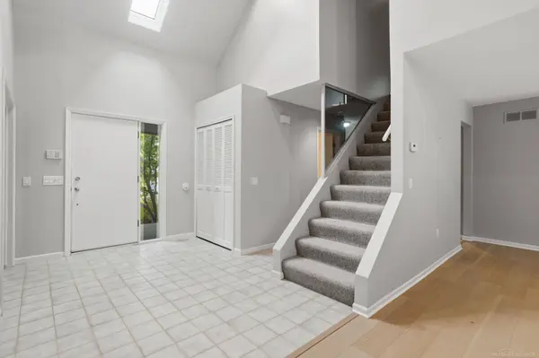 1085 Bear Creek Court, Oakland Twp, MI 48306