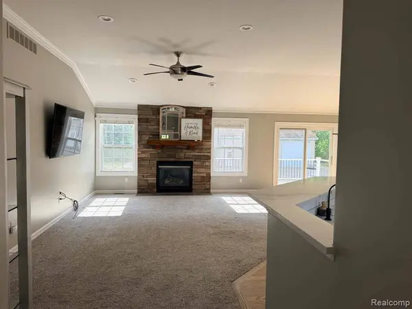 10070 N Fenton Road, Fenton, MI 48430 9713