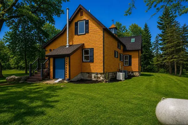 8839 Petz Road, Imlay City, MI 48444