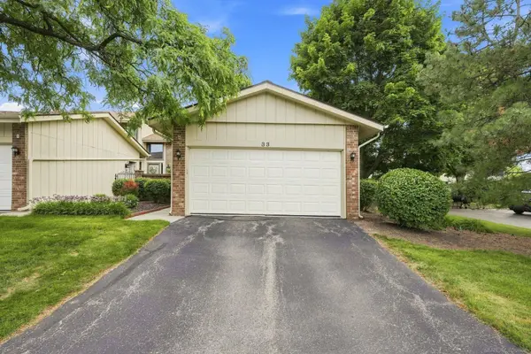 33 Kirks Court, Rochester Hills, MI 48309