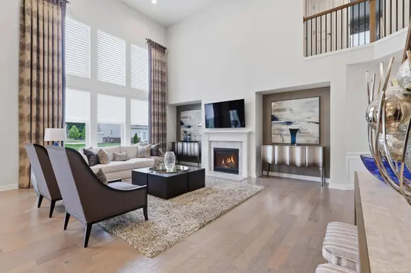 950 Weber Court, Lake Orion, MI 48360