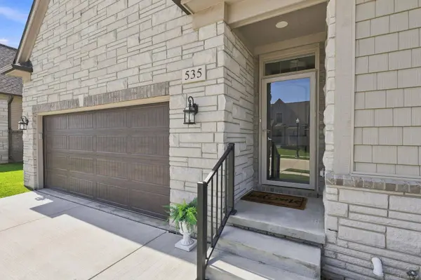 535 Cornerstone Drive, Oxford, MI 48371