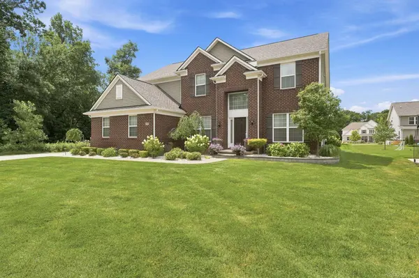 950 Weber Court, Lake Orion, MI 48360