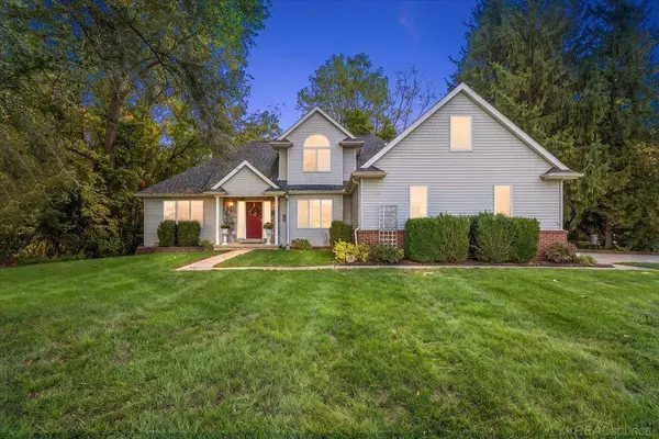 575 Lakes Edge Drive