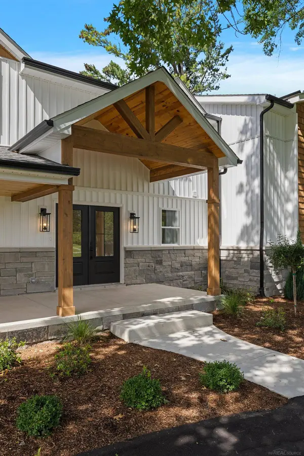1200 Shephards Lane, Oxford, MI 48371
