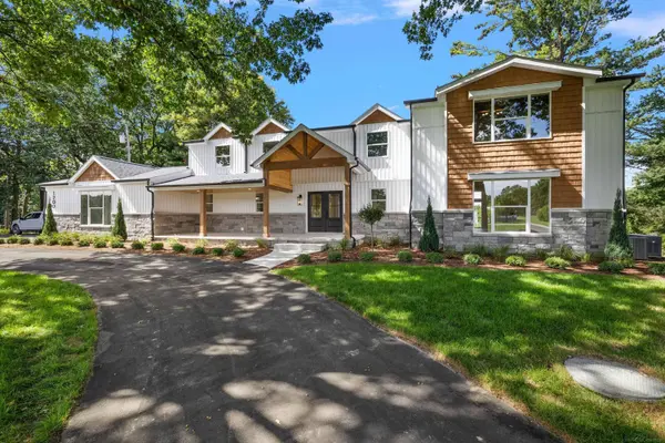 1200 Shephards Lane, Oxford, MI 48371