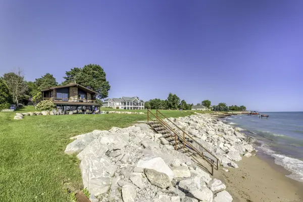 8915 Lakeshore Road, Lexington, MI 48450