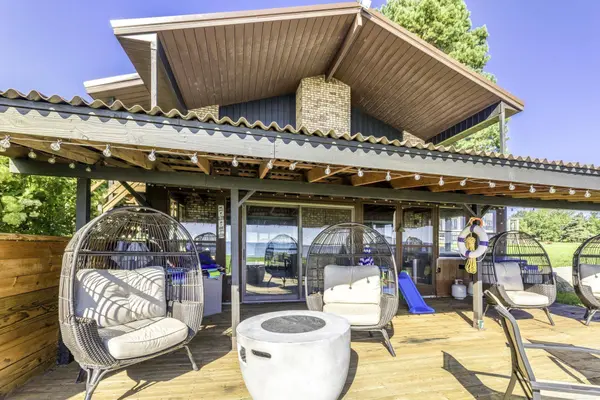 8915 Lakeshore Road, Lexington, MI 48450