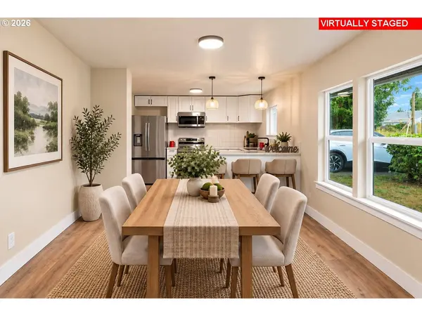 211 SHERMAN ST, Amity, OR 97101