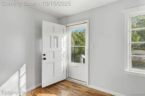 1329 Huron Street, Flint, MI 48507
