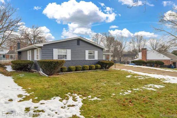 11325 Woodbridge DR, Grand Blanc, MI 48439