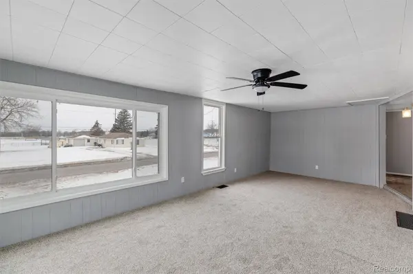 209 W Aldrich ST W, Capac, MI 48014