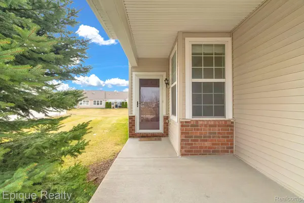 9415 Sand Hill DR, Grand Blanc Charter Township, MI 48439
