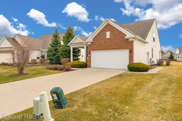 9415 Sand Hill DR, Grand Blanc Charter Township, MI 48439