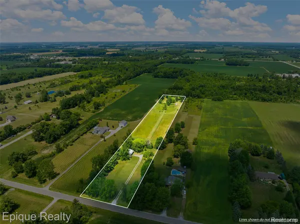 12168 W Lennon RD, Clayton Charter Township, MI 48449