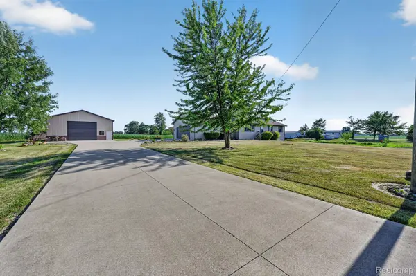 9889 Ditch RD, Chesaning Township, MI 48616