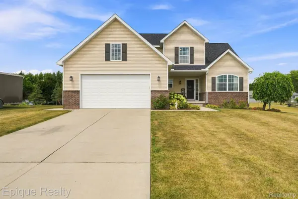 5591 Windermere DR, Grand Blanc Charter Township, MI 48439