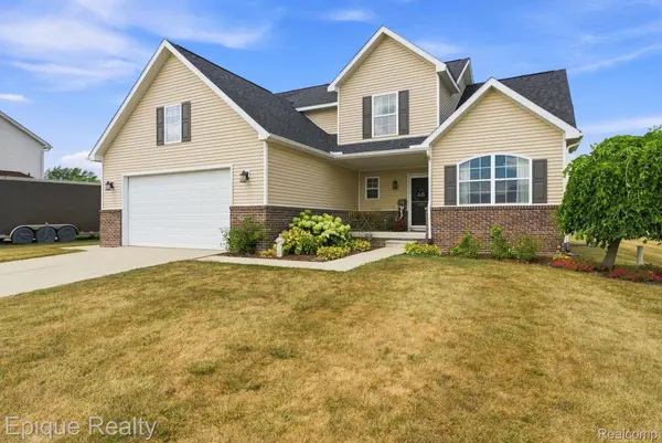 5591 Windermere DR, Grand Blanc Charter Township, MI 48439