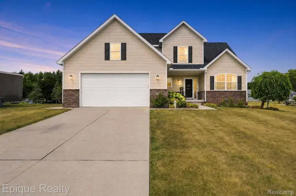 5591 Windermere DR, Grand Blanc Charter Township, MI 48439