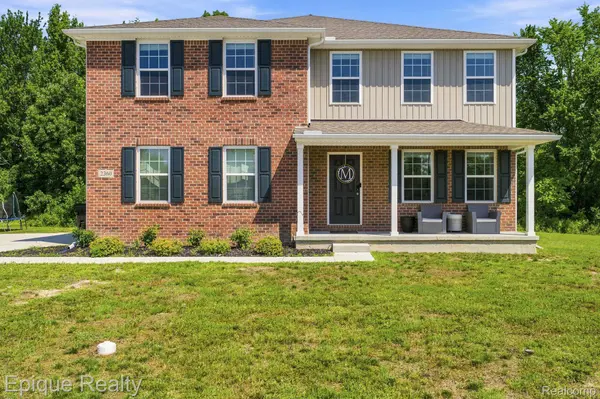2360 Scenic Hollow DR, Grand Blanc Charter Township, MI 48439