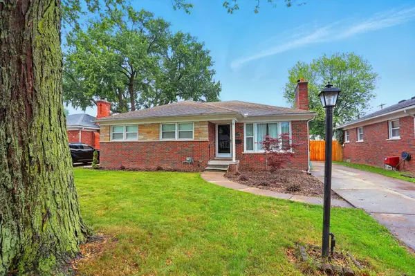21629 Yale Street, Saint Clair Shores, MI 48081