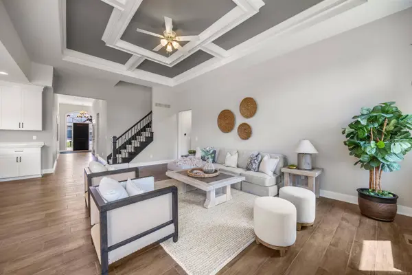 16930 Glenhurst Drive, Macomb, MI 48044
