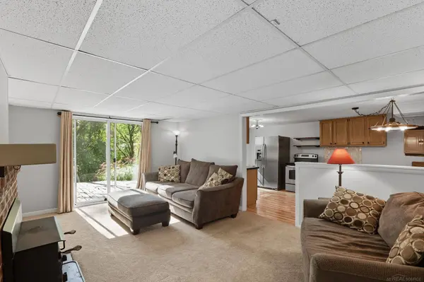4936 Neosho Drive, Clarkston, MI 48348