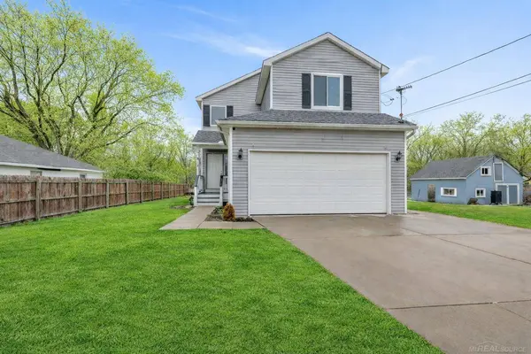 817 Baird Street, Holly, MI 48442