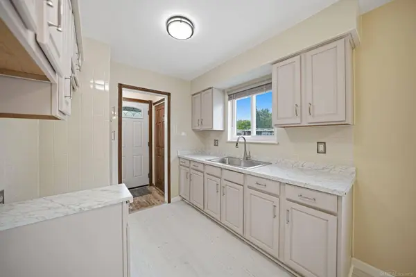 23803 Ada Avenue, Warren, MI 48091