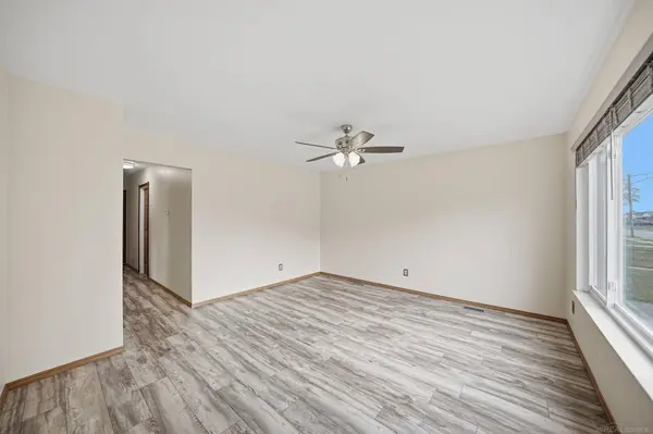 23803 Ada Avenue, Warren, MI 48091
