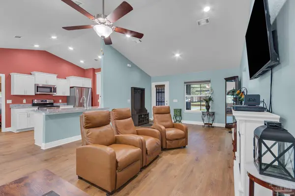 6956 Trailride N, Milton, FL 32570