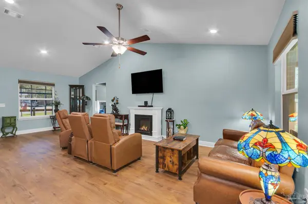 6956 Trailride N, Milton, FL 32570