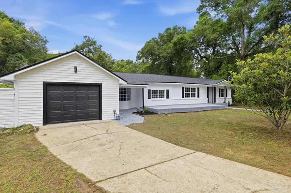 7717 Pontiac Dr, Pensacola, FL 32506