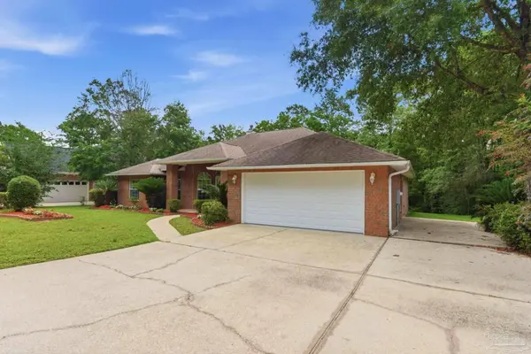 5108 Pine Hollow Dr, Pensacola, FL 32505