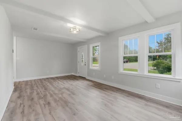 213 Rocky Ave, Pensacola, FL 32533