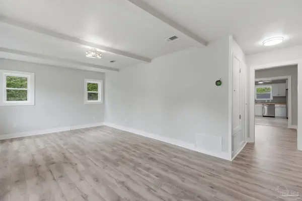 213 Rocky Ave, Pensacola, FL 32533