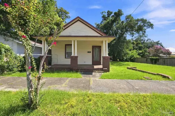 309 W La Rua St