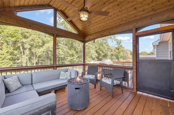 1630 Quail Point Run RUN, Hoschton, GA 30548