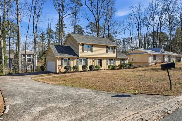 2328 HORSESHOE BEND RD SW, Marietta, GA 30064