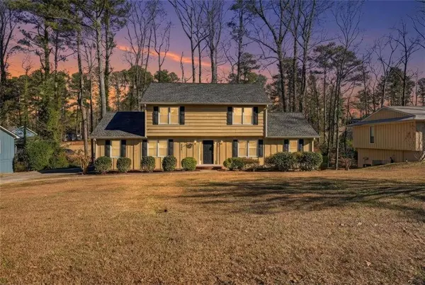 2328 HORSESHOE BEND RD SW, Marietta, GA 30064