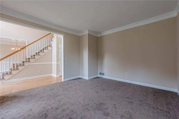 1001 Ashfern WALK, Woodstock, GA 30189