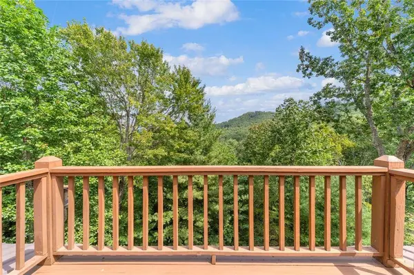 122 Sky High DR, Blairsville, GA 30512