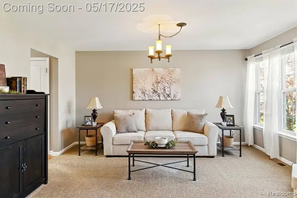 19092 HAZELTON Drive, Macomb Twp, MI 48042