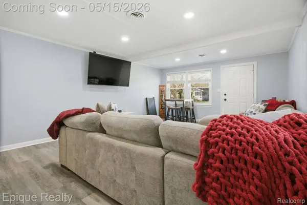 720 Washington ST, Algonac, MI 48001