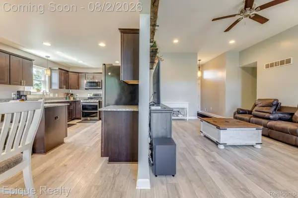 4196 Janice CT, Fort Gratiot Charter Township, MI 48059