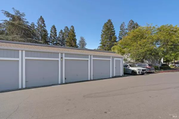 31 Hector LN, Novato, CA 94949