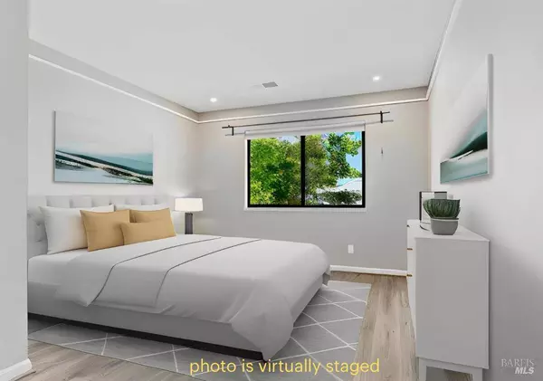 31 Hector LN, Novato, CA 94949