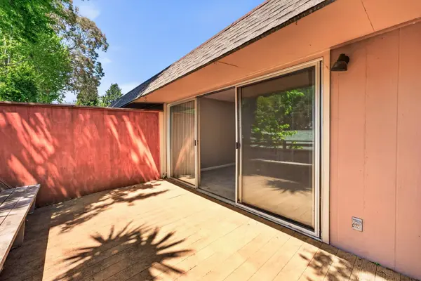 407 Maple St, Mill Valley, CA 94941-3960
