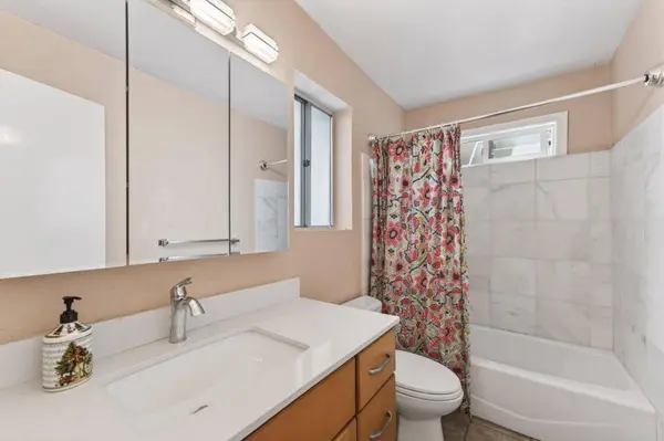 407 Maple St, Mill Valley, CA 94941-3960