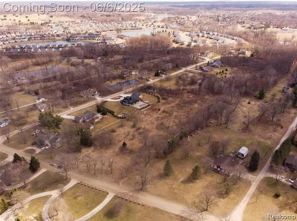 58405 TRAVIS Road, Lyon Twp, MI 48165